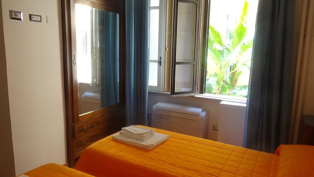 Bed And Breakfast Adduci'S House Рим Экстерьер фото