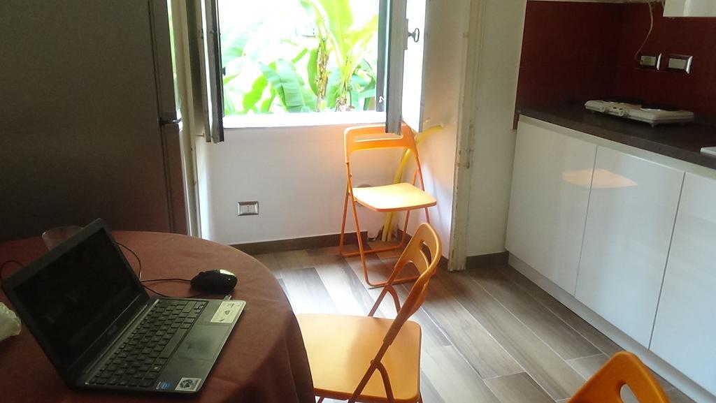 Bed And Breakfast Adduci'S House Рим Экстерьер фото